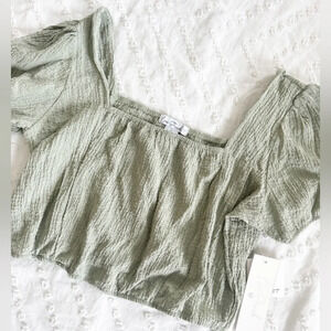 NWT Love Struck Crop Gauze Summer Puff Sleeve Top Size Large Olive Green